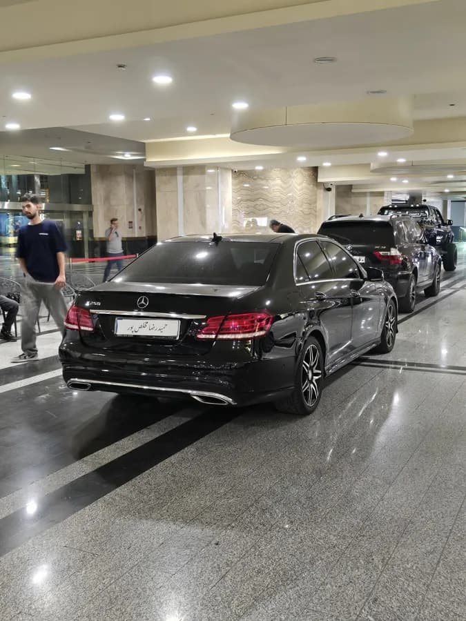 مرسدس بنز کلاس E — عکس ۳ از ۶
