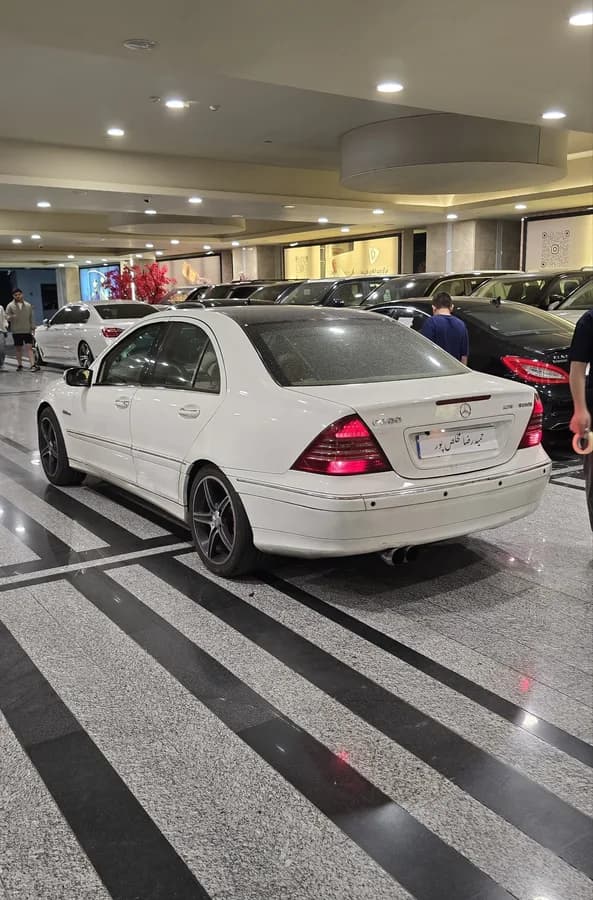 مرسدس بنز کلاس C — عکس ۵ از ۷