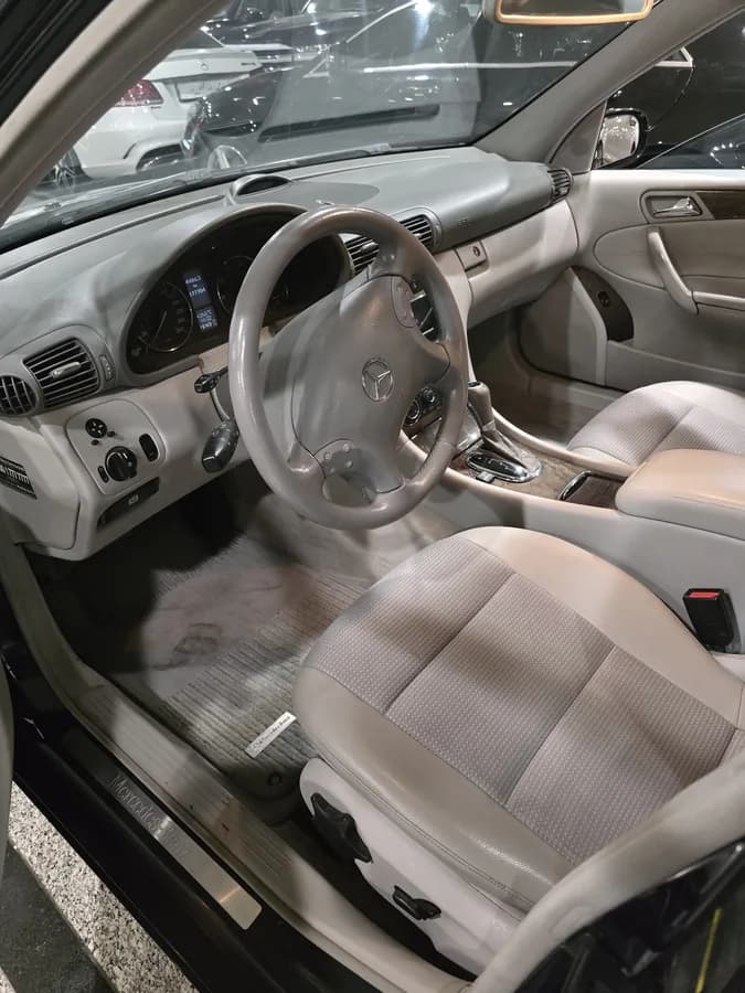 مرسدس بنز کلاس C — عکس ۴ از ۶