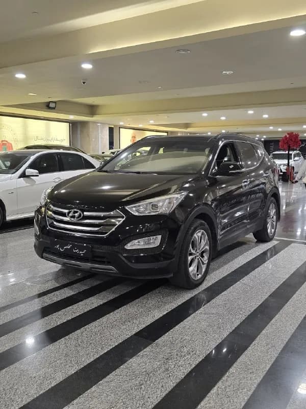 هیوندای سانتافه — عکس ۱ از ۶