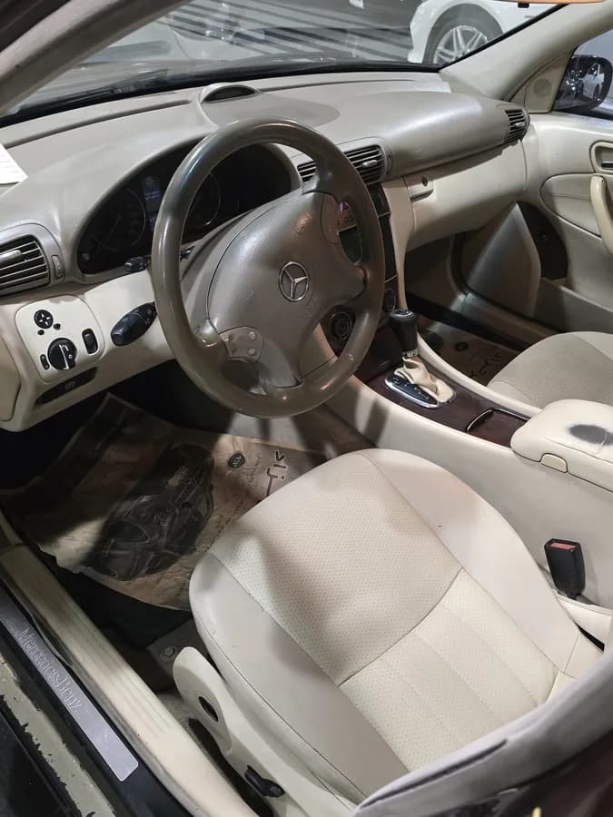 مرسدس بنز کلاس C — عکس ۶ از ۶