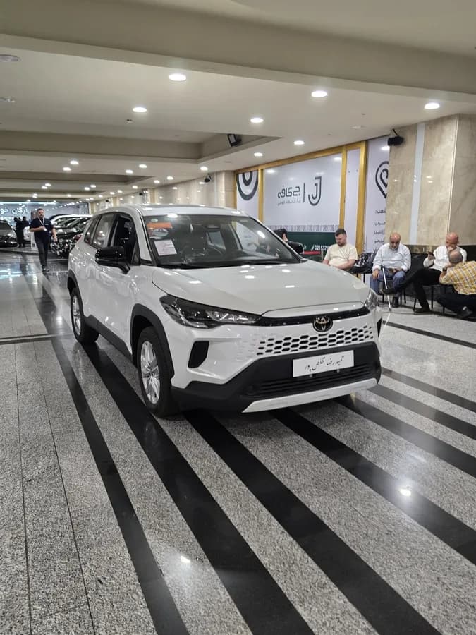 تویوتا کرولا کراس — عکس ۳ از ۶