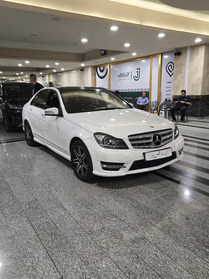 مرسدس بنز کلاس C — عکس ۵ از ۶